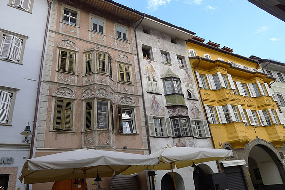 Verona's Rainbow Row